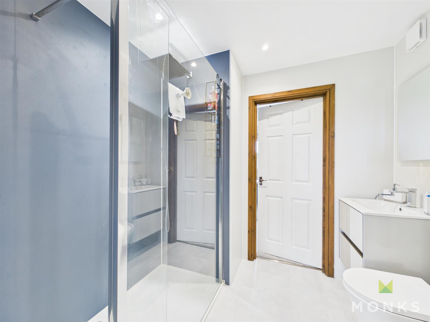 1 Oswalds Close, Oswestry, SY11 2TD For Sale 1 Oswalds Close, Oswestry, SY11 2TD For Sale